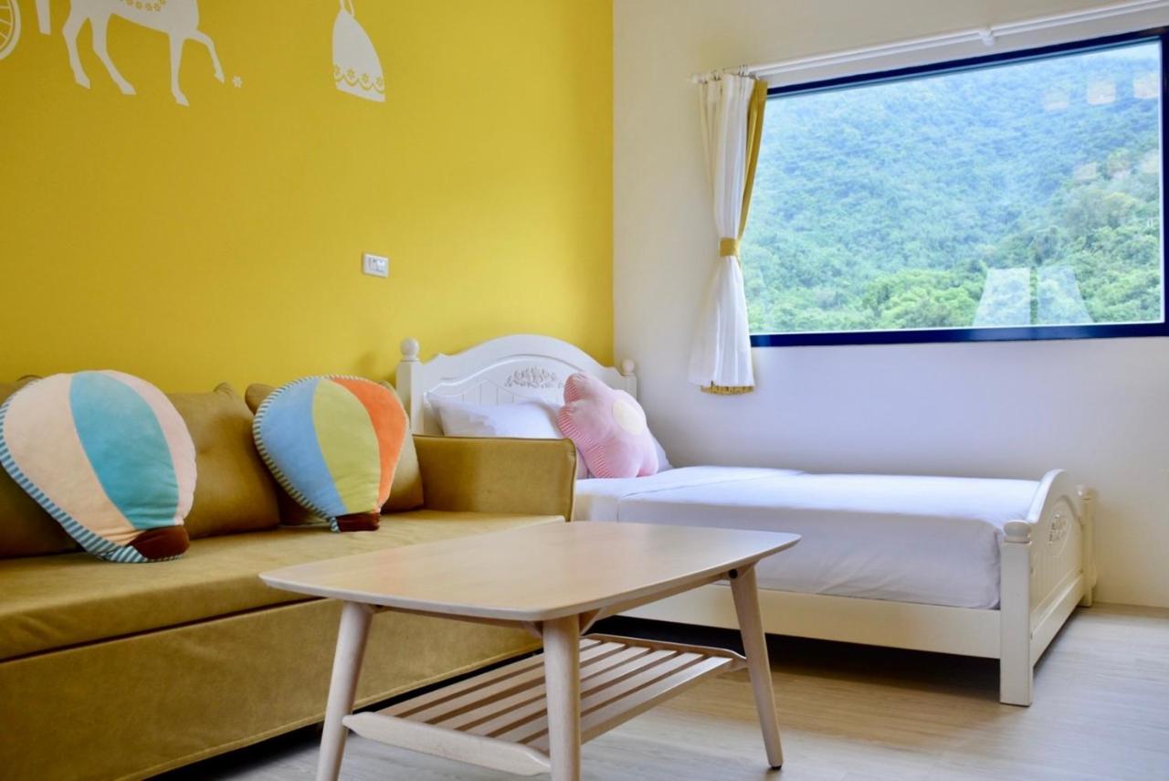 Blue And White Style Holiday B&B Guanshan Luaran gambar